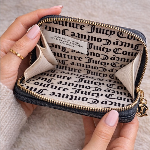 Juicy Couture Y2K Rhinestone Logo Double Zip Wallet – NWOT - Picture 4 of 4